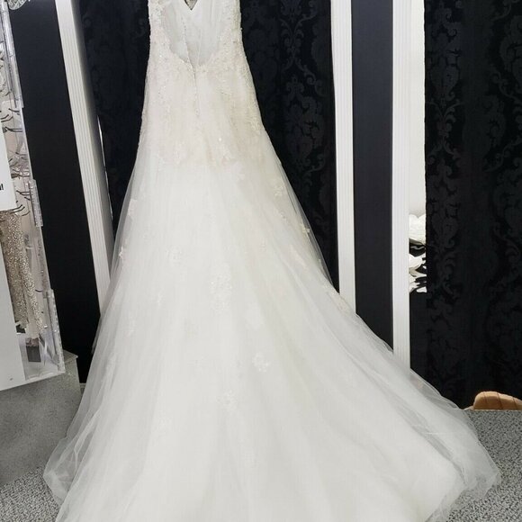 NWT Sophia Tolli Wedding Gown Y11555 Caracara - Picture 8 of 9